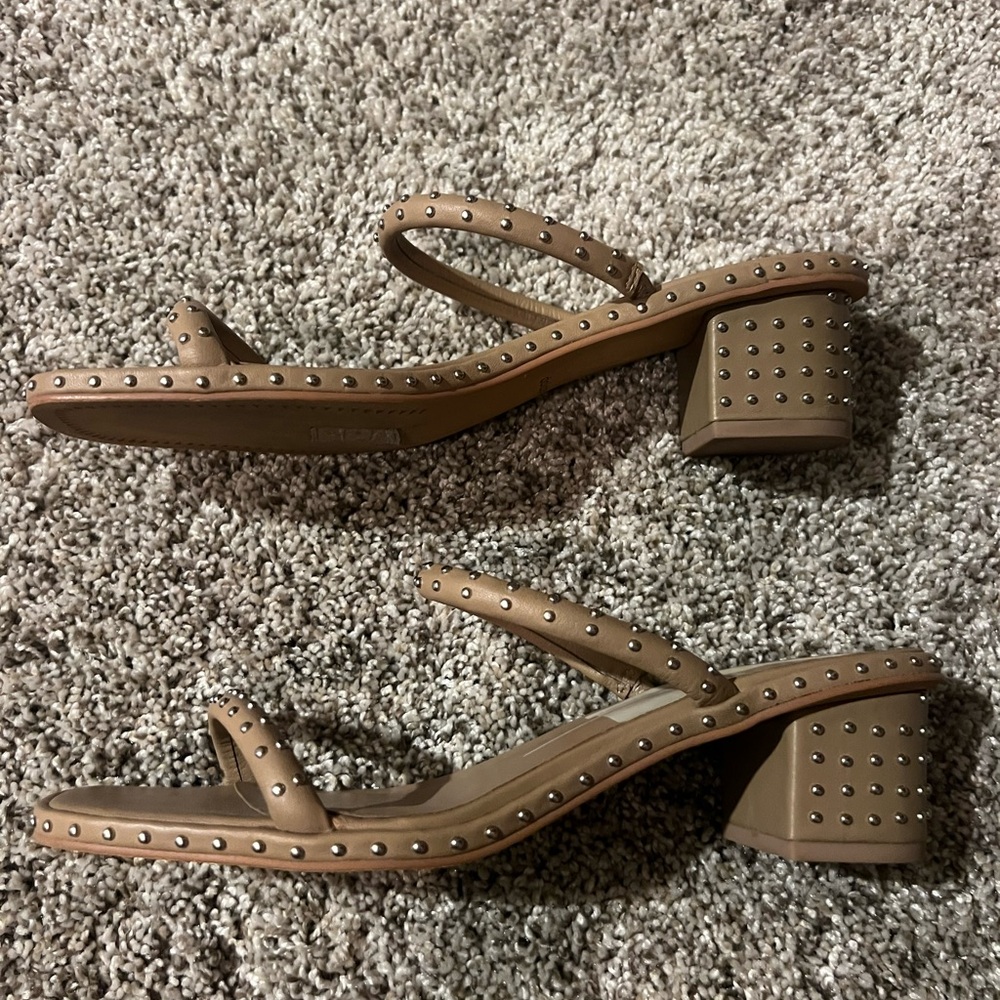 LIKE NEW Dolce Vita “Riya” Studded Nude Kitten Heel Sandals